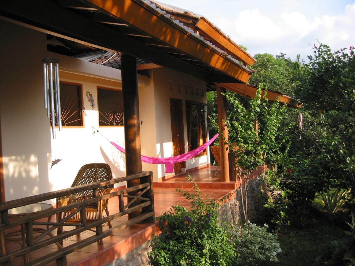 Sananda Bungalow Lovina Quarto foto