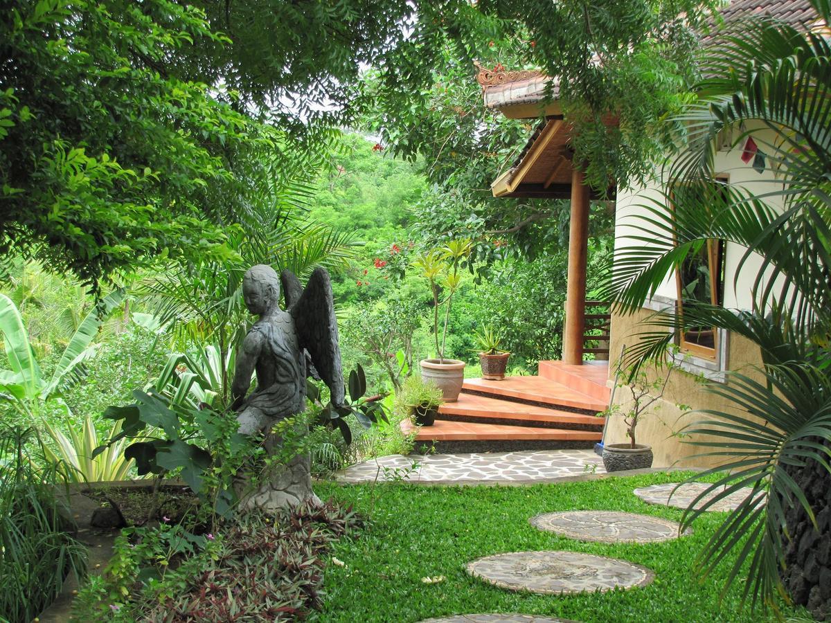 Sananda Bungalow Lovina Quarto foto